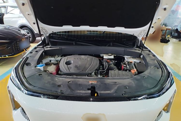 Used Geely Galaxy L7 2024 1.5T 115 km PLUS Dragon Edition Engine Bay