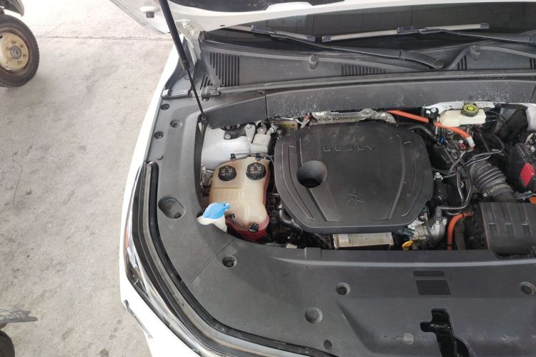 Used Geely Galaxy L7 2024 1.5T 115 km PLUS Dragon Edition Engine Bay Right
