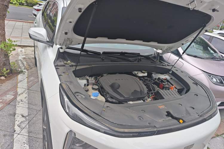 Used Geely Galaxy L7 2024 1.5T 115 km Starship Dragon Edition Engine Bay Right