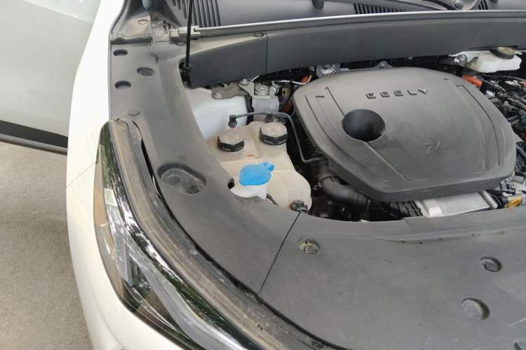 Used Geely Galaxy L7 2024 1.5T 115 km PLUS Dragon Edition Engine Bay Right