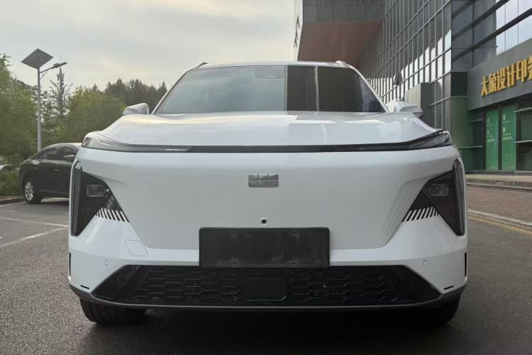 Used Geely Galaxy L7 2024 1.5T 115 km PLUS Dragon Edition Exterior 2