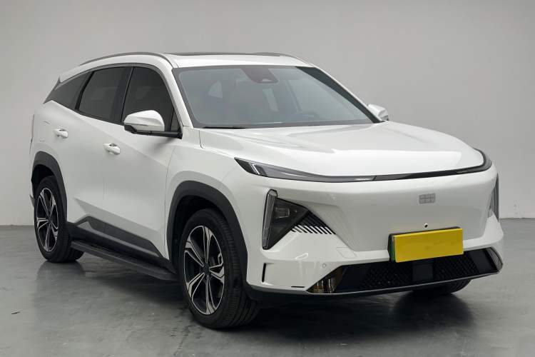 Used Geely Galaxy L7 2024 1.5T 115 km PLUS Dragon Edition Exterior 4