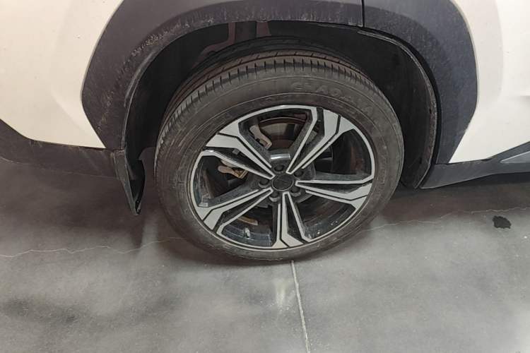 Used Geely Galaxy L7 2024 1.5T 115 km PLUS Dragon Edition Exterior 5