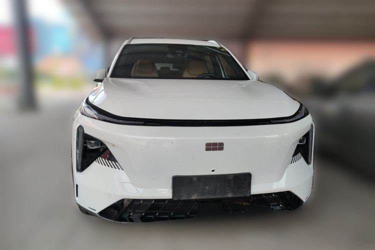 Used Geely Galaxy L7 2024 1.5T 115 km PLUS Dragon Edition Front