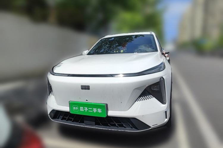 Used Geely Galaxy L7 2024 1.5T 115 km PLUS Dragon Edition Front