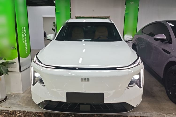 Used Geely Galaxy L7 2024 1.5T 115 km PLUS Dragon Edition Front