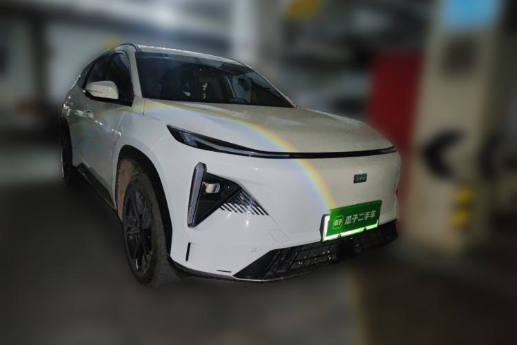 Used Geely Galaxy L7 2024 1.5T 115 km PLUS Dragon Edition Front Right 45 Deg