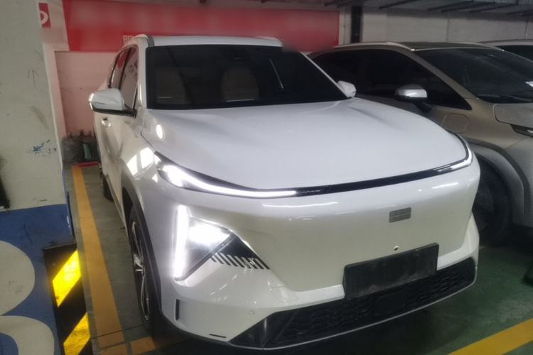 Used Geely Galaxy L7 2024 1.5T 115 km PLUS Dragon Edition Front Right 45 Deg
