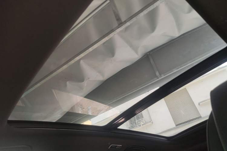 Used Geely Galaxy L7 2024 1.5T 115 km PLUS Dragon Edition Headliner