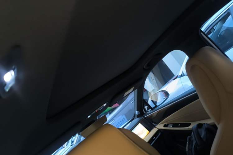 Used Geely Galaxy L7 2024 1.5T 115 km Starship Dragon Edition Headliner