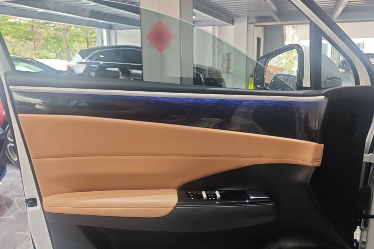 Used Geely Galaxy L7 2024 1.5T 115 km MAX Dragon Edition Interior 10