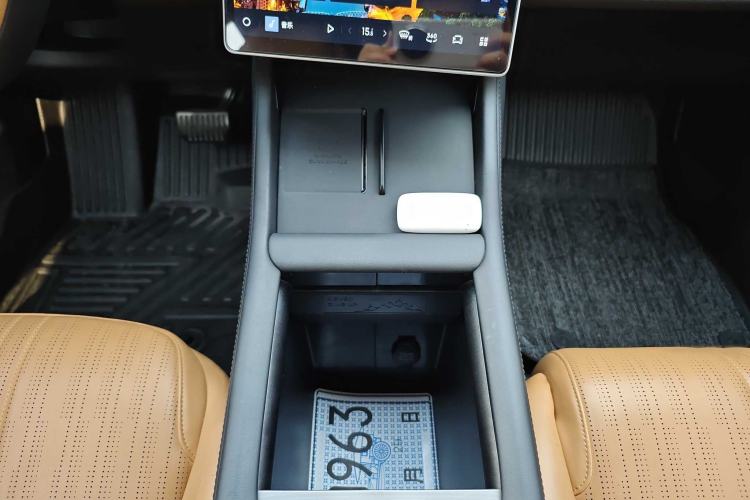 Used Geely Galaxy L7 2024 1.5T 115 km MAX Dragon Edition Interior 11