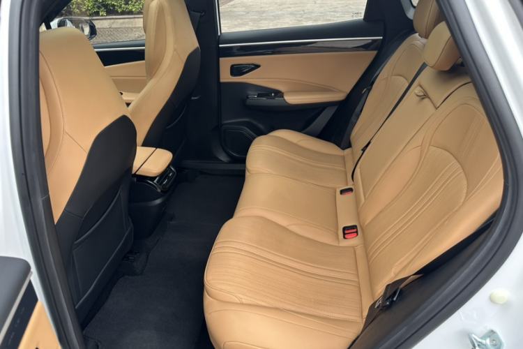 Used Geely Galaxy L7 2024 1.5T 115 km PLUS Dragon Edition Interior 5