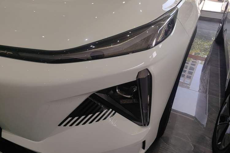 Used Geely Galaxy L7 2024 1.5T 115 km MAX Dragon Edition Left Front Headlight
