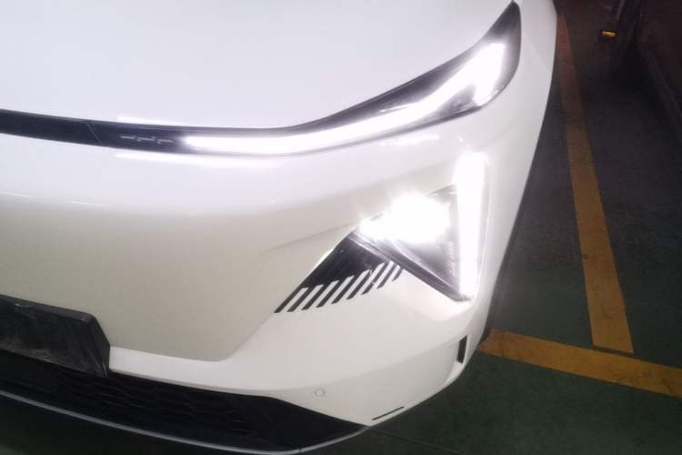 Used Geely Galaxy L7 2024 1.5T 115 km PLUS Dragon Edition Left Front Headlight