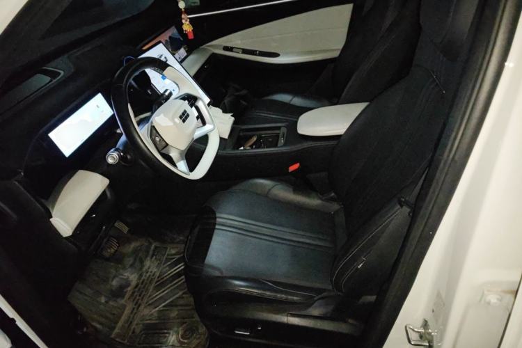 Used Geely Galaxy L7 2024 1.5T 115 km PLUS Dragon Edition Left Front Seat