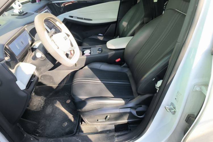 Used Geely Galaxy L7 2024 1.5T 115 km PLUS Dragon Edition Left Front Seat