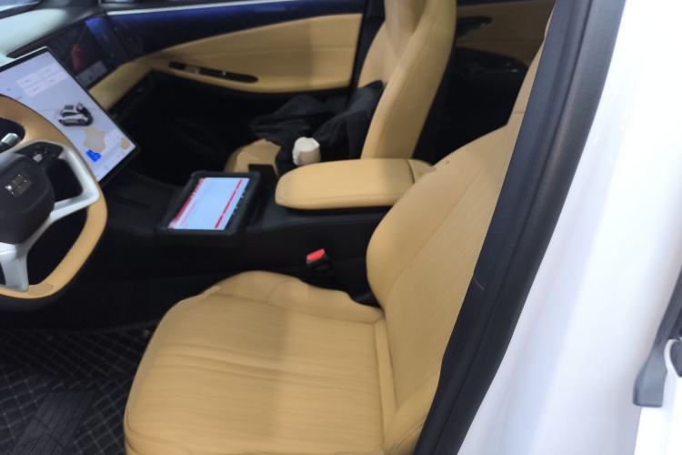 Used Geely Galaxy L7 2024 1.5T 115 km MAX Dragon Edition Left Front Seat