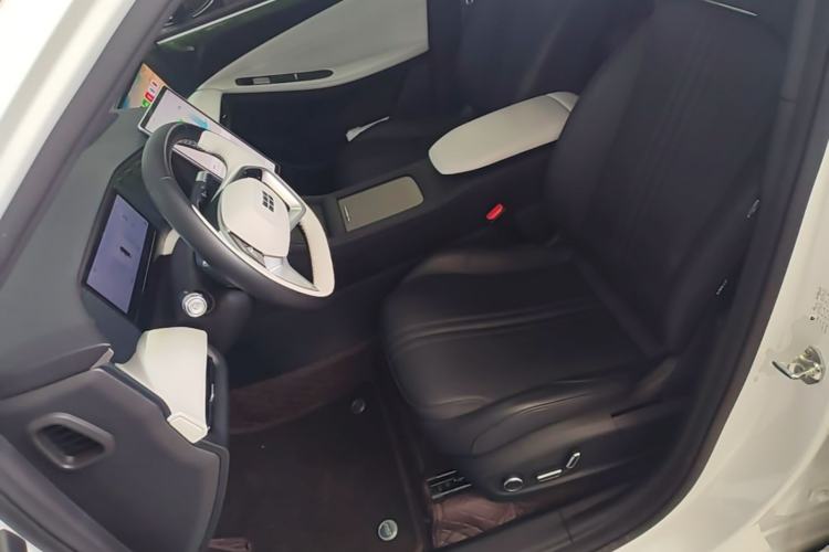Used Geely Galaxy L7 2024 1.5T 115 km MAX Dragon Edition Left Front Seat