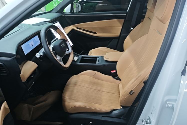 Used Geely Galaxy L7 2024 1.5T 115 km PLUS Dragon Edition Left Front Seat