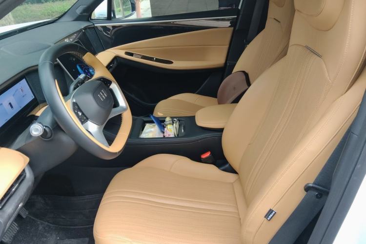 Used Geely Galaxy L7 2024 1.5T 115 km PLUS Dragon Edition Left Front Seat