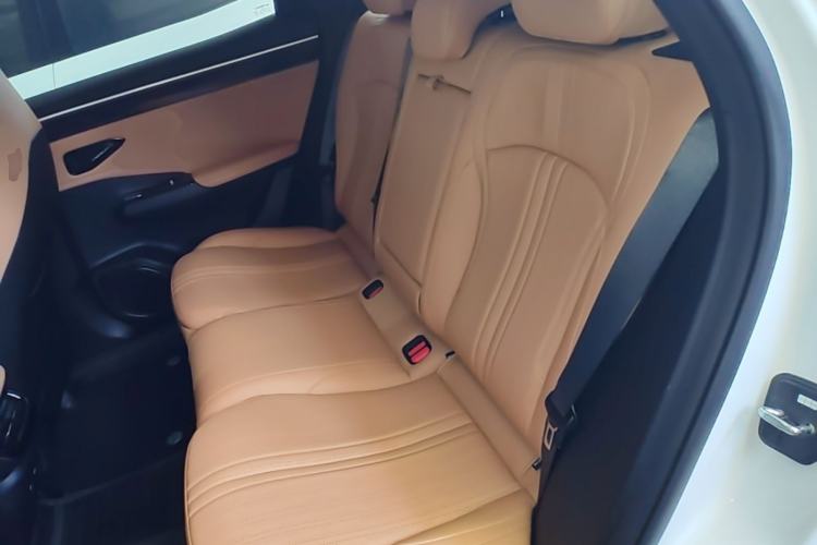 Used Geely Galaxy L7 2024 1.5T 115 km PLUS Dragon Edition Left Rear Seat