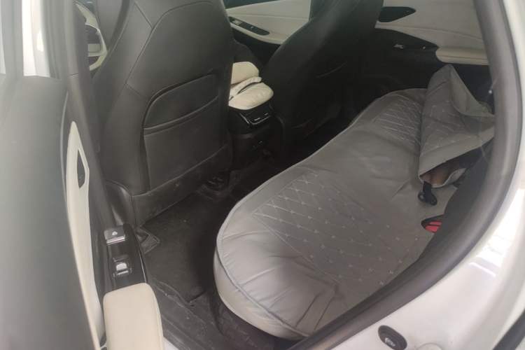 Used Geely Galaxy L7 2024 1.5T 115 km PLUS Dragon Edition Left Rear Seat