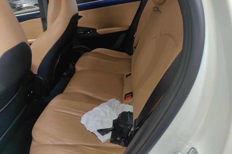Used Geely Galaxy L7 2024 1.5T 115 km MAX Dragon Edition Left Rear Seat
