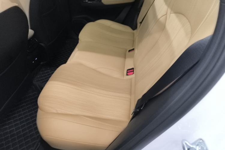 Used Geely Galaxy L7 2024 1.5T 115 km MAX Dragon Edition Left Rear Seat