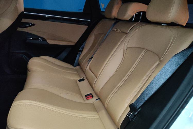 Used Geely Galaxy L7 2024 1.5T 55km PRO Dragon Edition Left Rear Seat