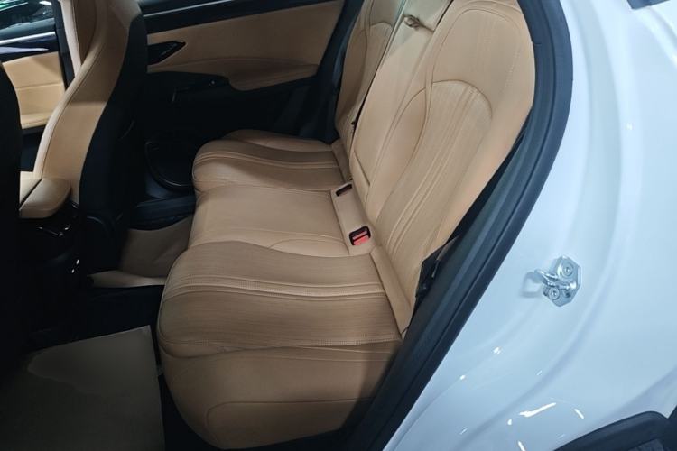 Used Geely Galaxy L7 2024 1.5T 115 km PLUS Dragon Edition Left Rear Seat