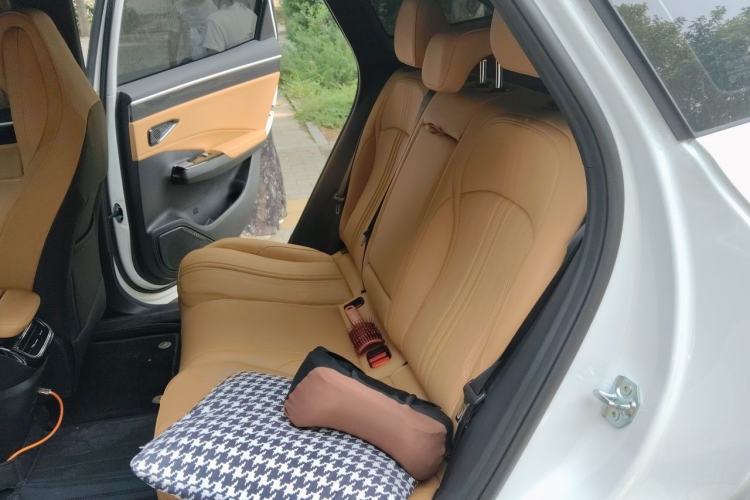 Used Geely Galaxy L7 2024 1.5T 115 km PLUS Dragon Edition Left Rear Seat