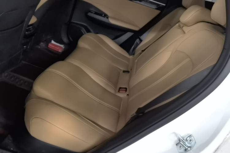 Used Geely Galaxy L7 2024 1.5T 55km PRO Dragon Edition Left Rear Seat