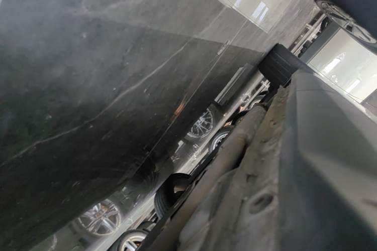 Used Geely Galaxy L7 2024 1.5T 115 km MAX Dragon Edition Left Side Sill