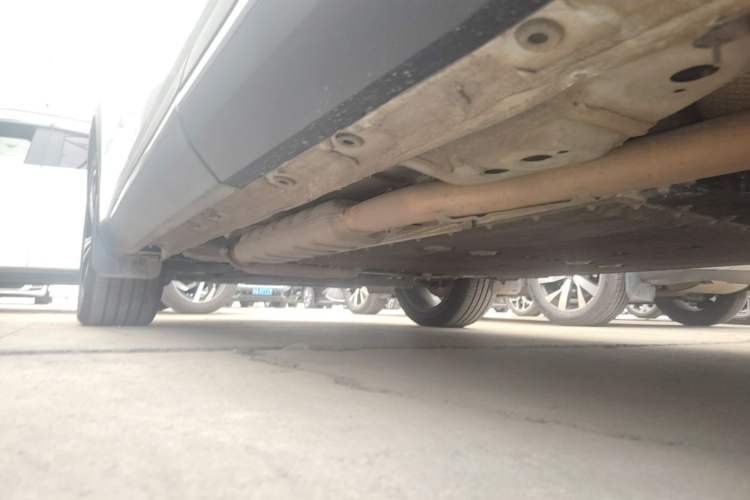 Used Geely Galaxy L7 2024 1.5T 115 km MAX Dragon Edition Left Side Sill