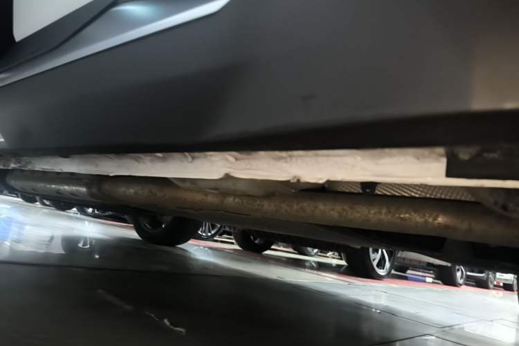 Used Geely Galaxy L7 2024 1.5T 115 km MAX Dragon Edition Left Side Sill