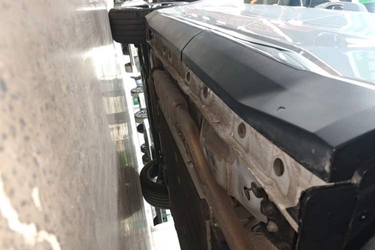 Used Geely Galaxy L7 2024 1.5T 115 km PLUS Dragon Edition Left Side Sill