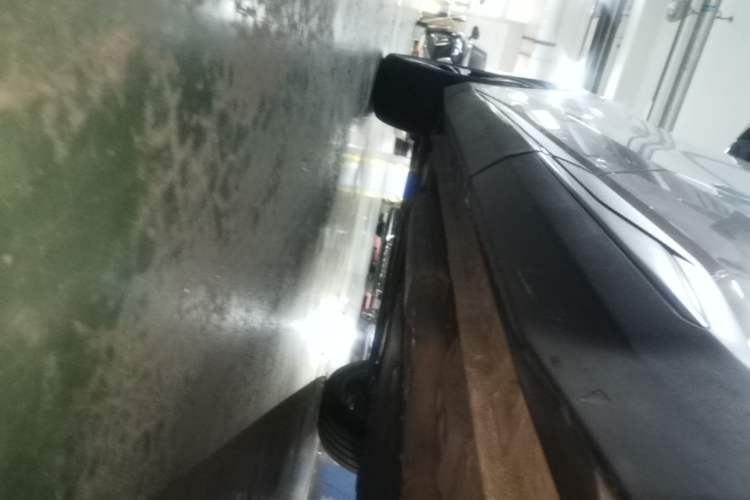 Used Geely Galaxy L7 2024 1.5T 115 km PLUS Dragon Edition Left Side Sill