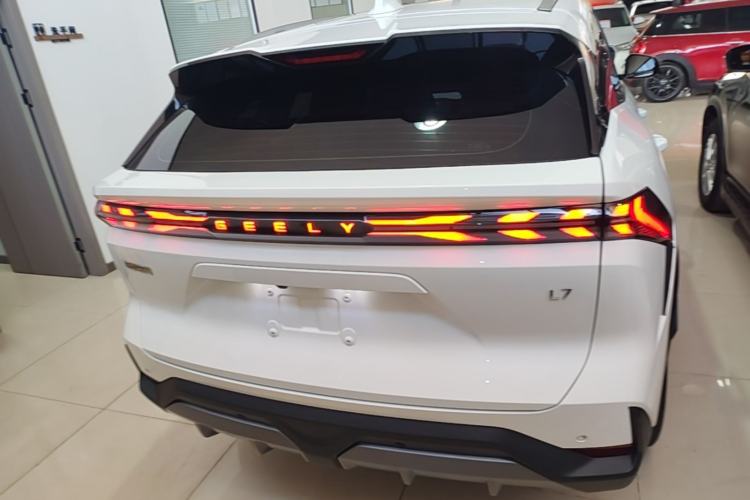 Used Geely Galaxy L7 2024 1.5T 115 km MAX Dragon Edition Rear