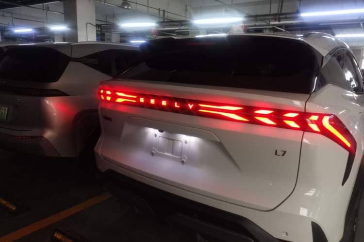 Used Geely Galaxy L7 2024 1.5T 115 km PLUS Dragon Edition Rear