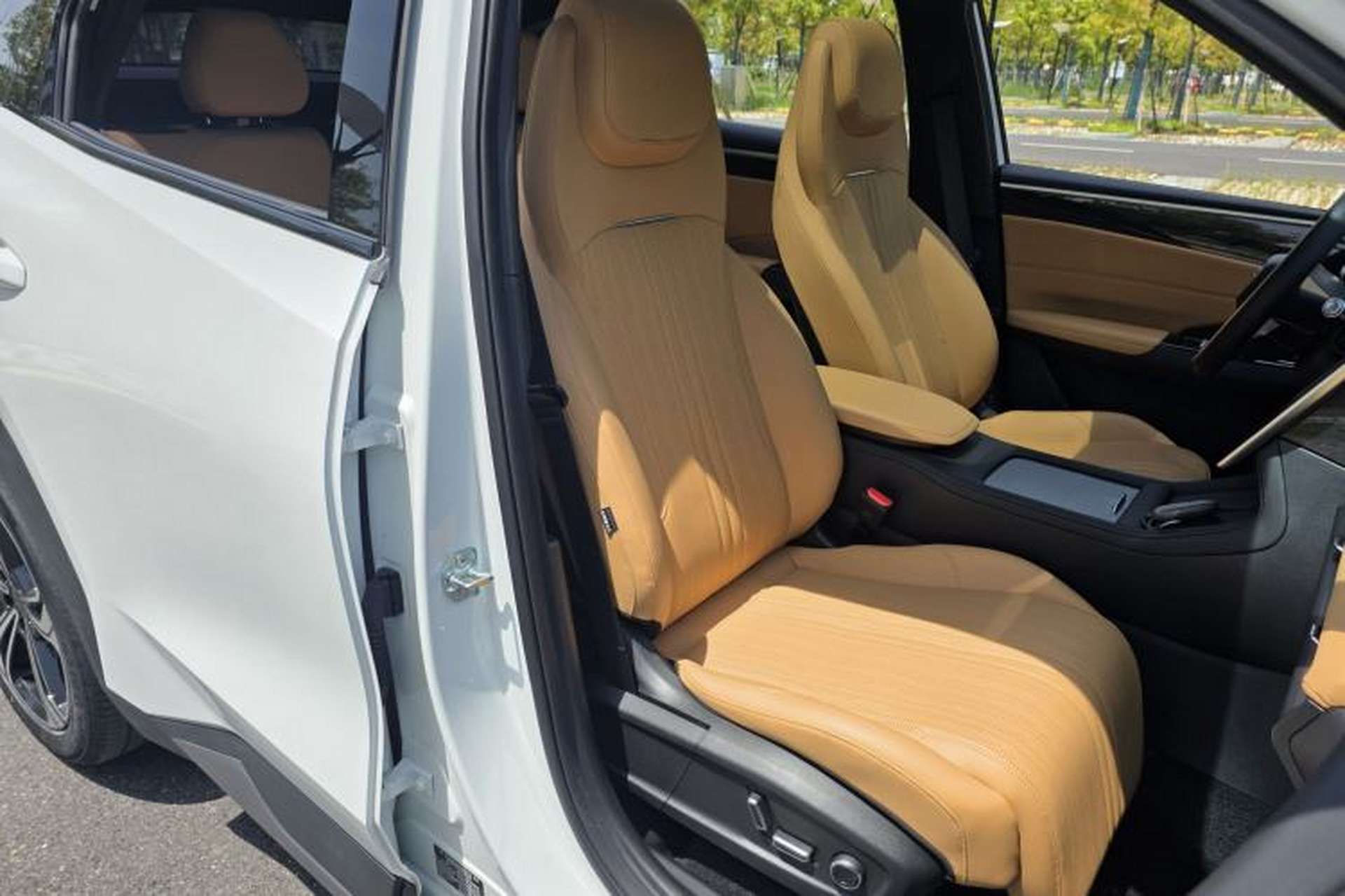 Used Geely Galaxy L7 2024 1.5T 115 km PLUS Dragon Edition Right Front Seat