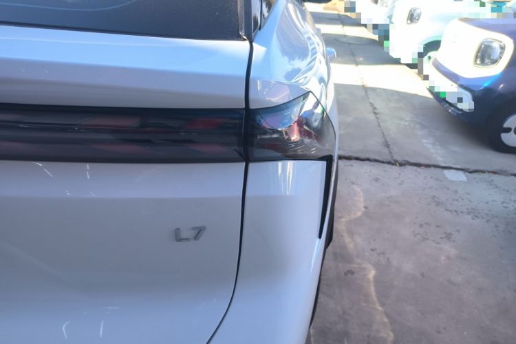 Used Geely Galaxy L7 2024 1.5T 115 km PLUS Dragon Edition Right Rear Taillight