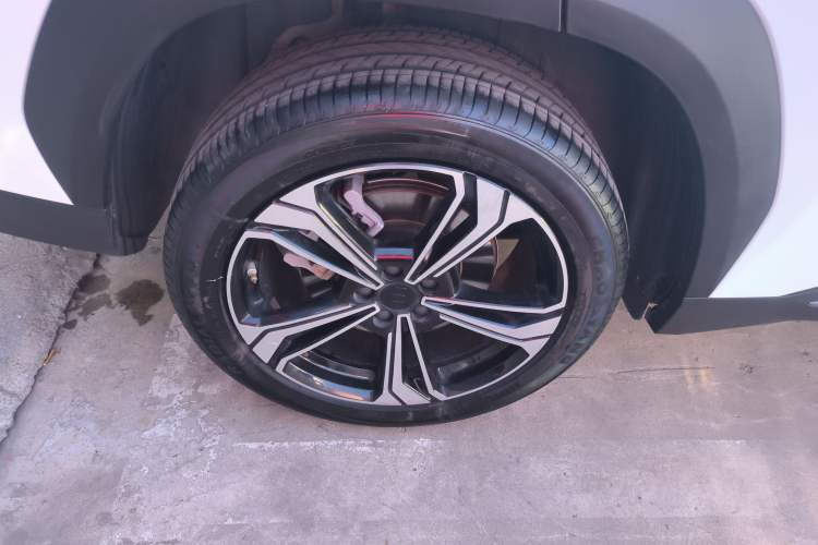 Used Geely Galaxy L7 2024 1.5T 115 km PLUS Dragon Edition Right Rear Wheel Hub