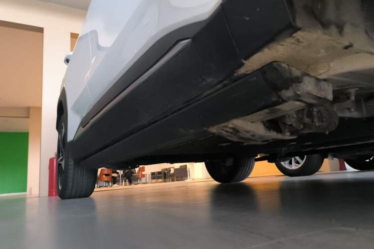Used Geely Galaxy L7 2024 1.5T 115 km Starship Dragon Edition Right Side Sill