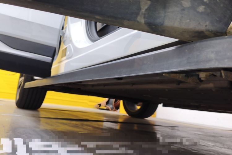 Used Geely Galaxy L7 2024 1.5T 115 km PLUS Dragon Edition Right Side Sill