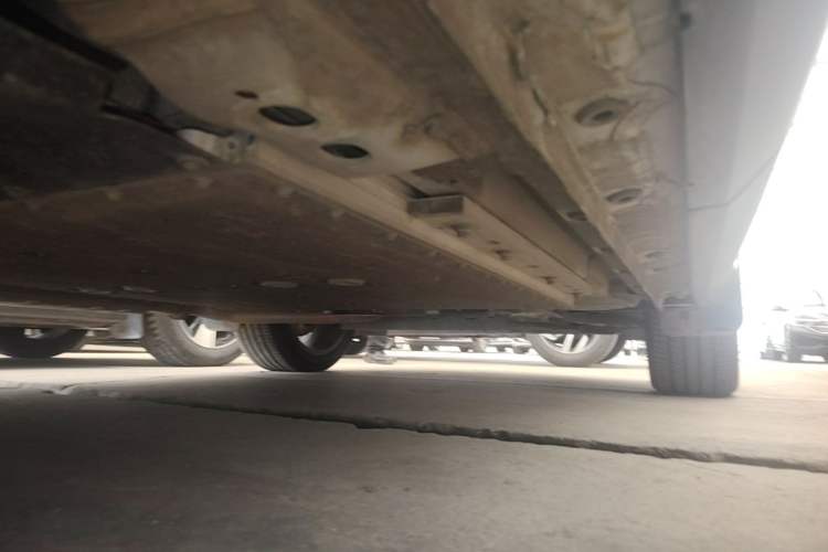 Used Geely Galaxy L7 2024 1.5T 115 km MAX Dragon Edition Right Side Sill