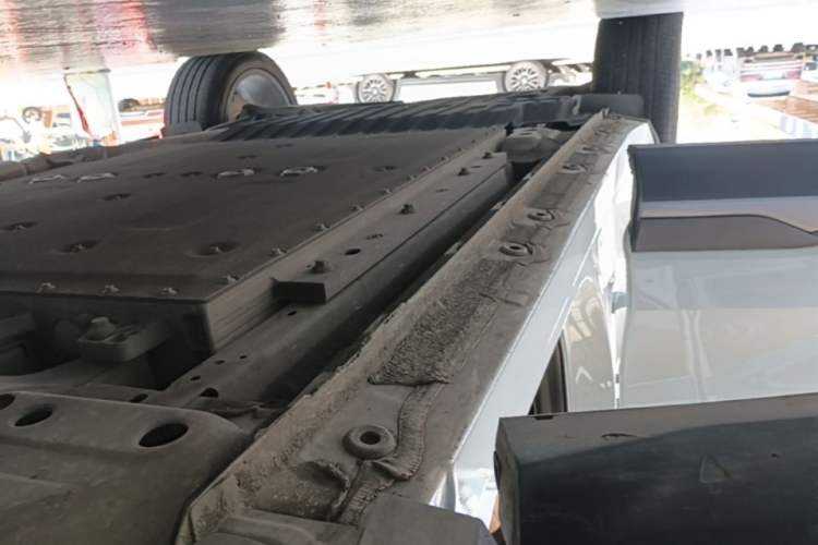 Used Geely Galaxy L7 2024 1.5T 115 km MAX Dragon Edition Right Side Sill