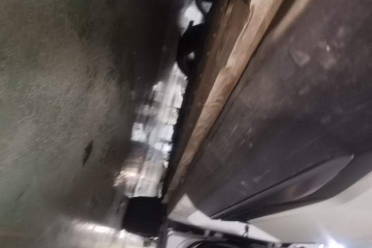 Used Geely Galaxy L7 2024 1.5T 115 km PLUS Dragon Edition Right Side Sill