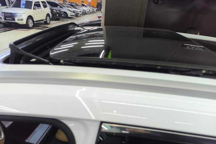 Used Geely Galaxy L7 2024 1.5T 115 km MAX Dragon Edition Roof