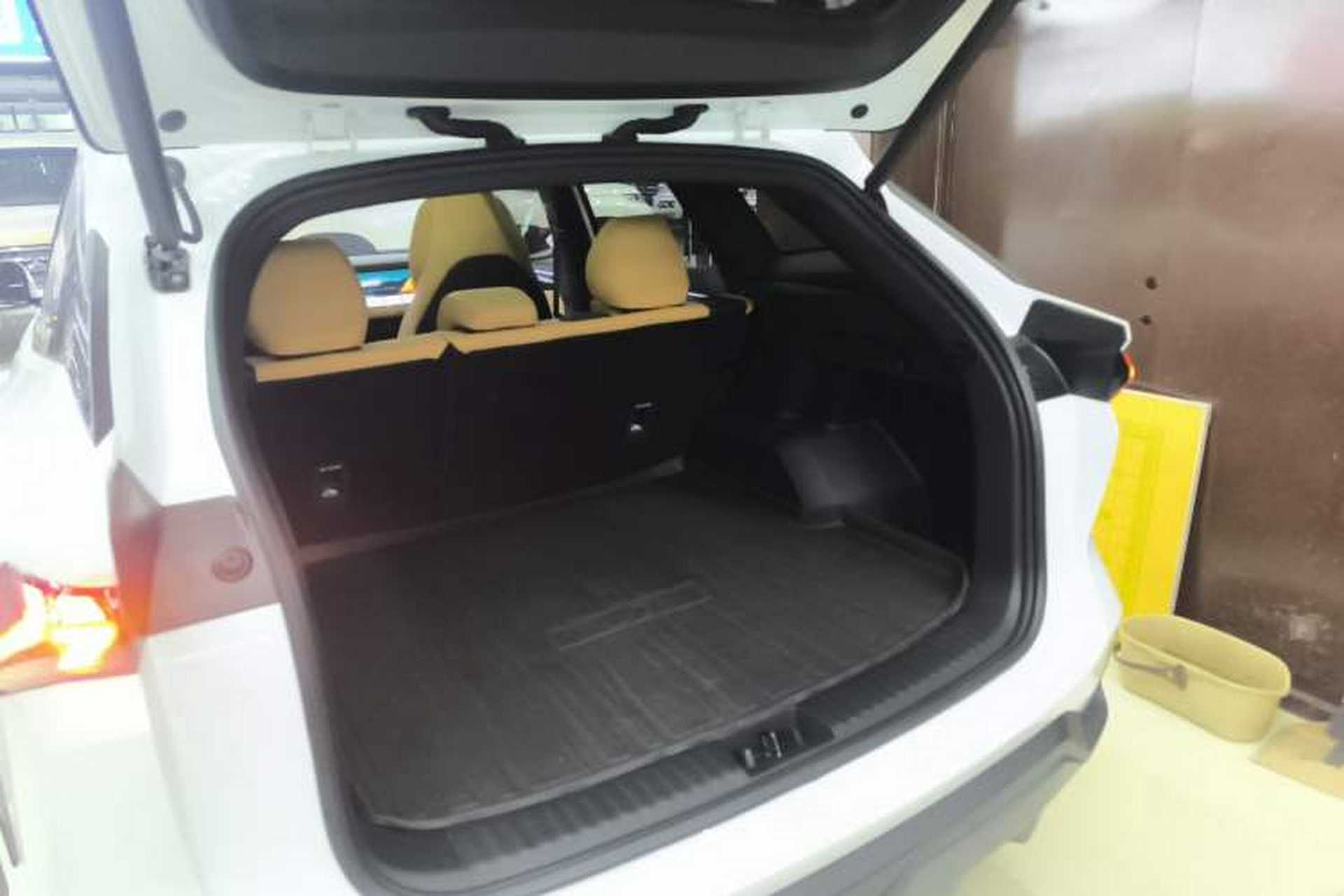 Used Geely Galaxy L7 2024 1.5T 115 km MAX Dragon Edition Trunk
